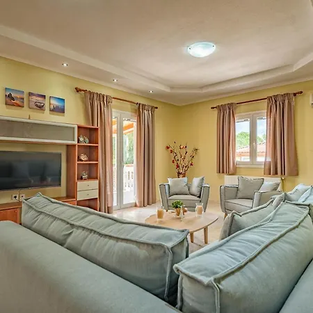 Villa Zakynthos Sleeps 8 With Pool Air Con And Wifi